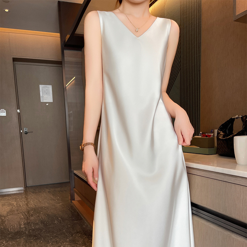 New Style Wide Shoulder Strap V-Neck Sleeveless Dress for Women, Summer High-End Thin Satin Slimming Versatile Elegant Long Dress for Women