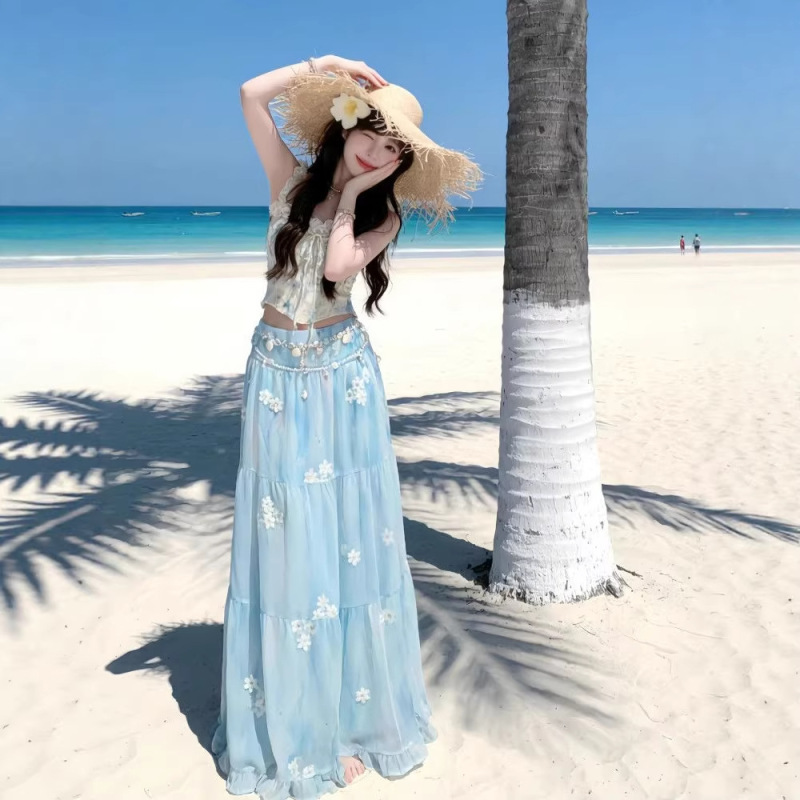 Summer Romantic Seaside Vacation Style Forest-Themed Outfit: Lace-Up Embroidered Camisole Top and Heavily Embroidered Flared Skirt