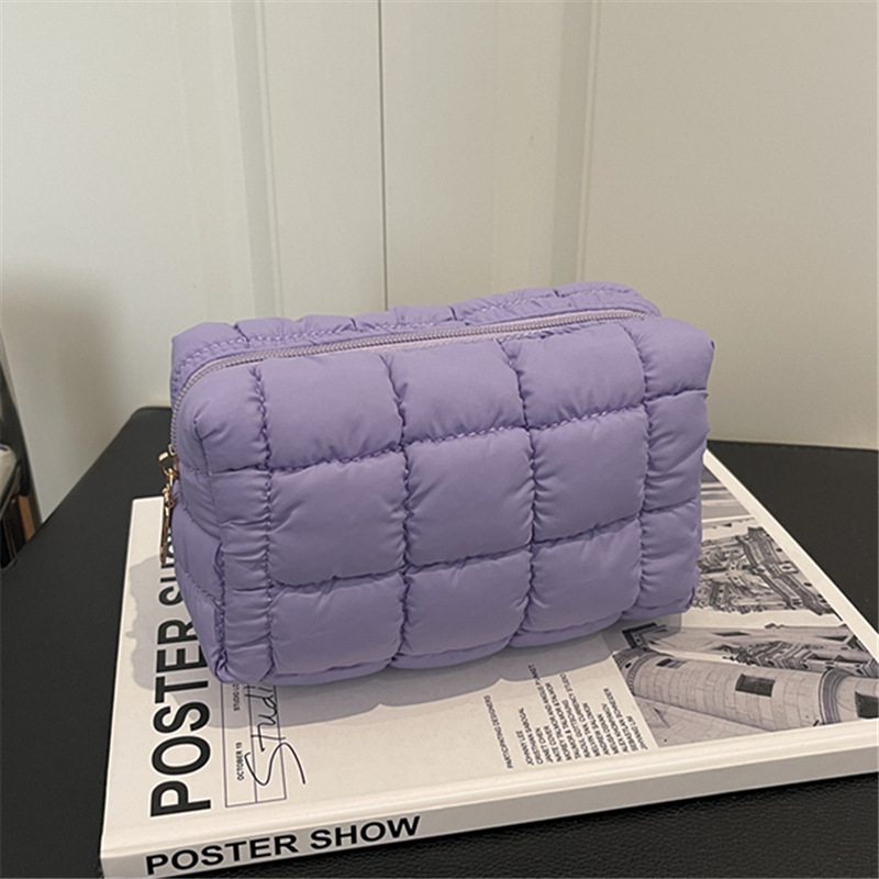 Korean-Style Versatile Fashion Cloud down Makeup Bag with Multi-Color Embroidery Thread, Checkered Clutch Bag, Compact and Convenient Storage Bag Korean-Style Versatile Fashion Cloud down Makeup Bag with Multi-Color Embroidery Thread, Checkered Clutch Bag, Compact and Convenient Storage Bag