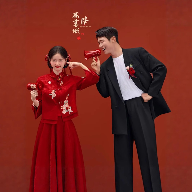 2026 Photo Studio Couple New Light Retro New Chinese Style Outdoor Wedding Niche Wedding Photo Dress Photography Outfit