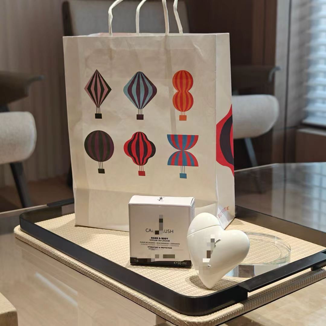 Ürək Formalı Əl Kremi 50 ml, Yüngül və Yağsız