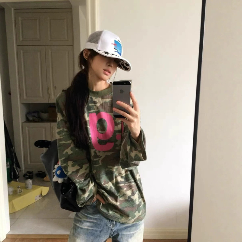 2026 Summer New Camouflage Print Long Sleeve T-Shirt for Women, American Retro Loose Casual Niche Super Stylish Top 2026 Summer New Camouflage Print Long Sleeve T-Shirt for Women, American Retro Loose Casual Niche Super Stylish Top