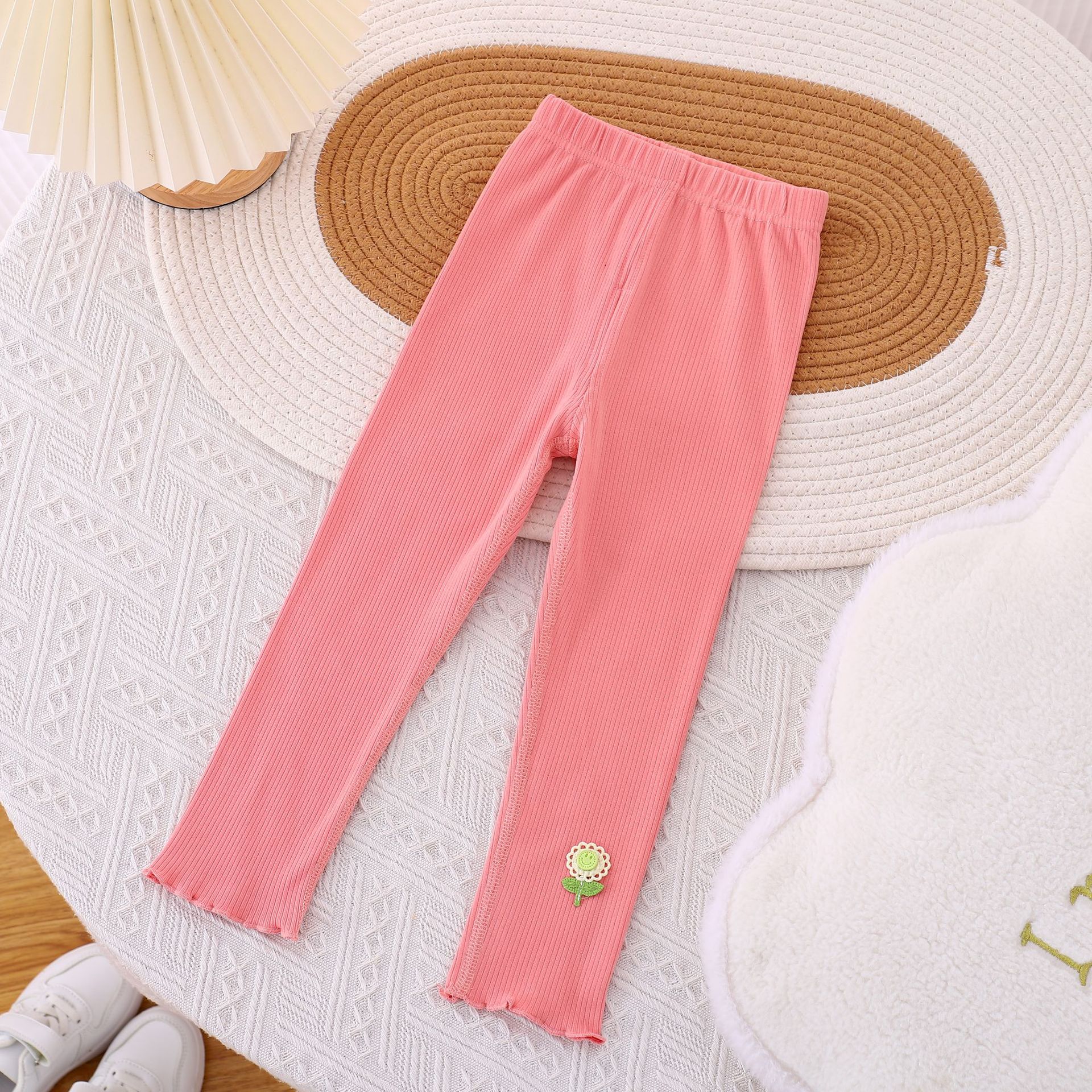 Polainas de las muchachas del estilo coreano para el desgaste externo ropa de los niños del otoño pantalones delgados del estilo occidental pantalones del girasol del bebé moda