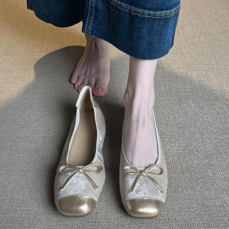 Champagne color