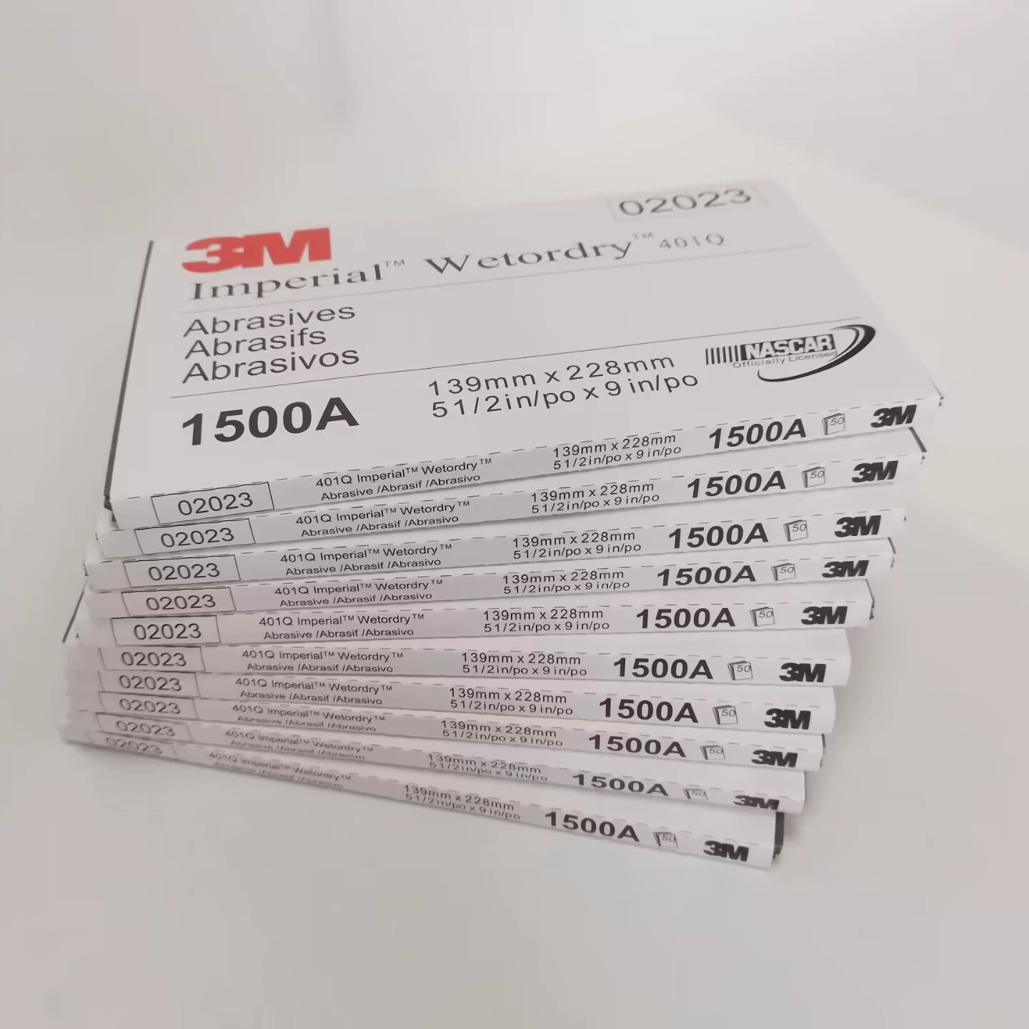 Шлифовальная бумага 3M 401Q водоабразивная, для кузовного ремонта, зернистость №1500 2000, ультра-тонкая, сухая шлифовка, полировка краски, полировальный лист