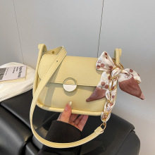 韩版时尚斜挎包包2025新款小众质感单肩小方包糖果色通勤法棍包潮