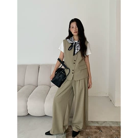 女士POLO;时尚休闲套装;女式针织衫