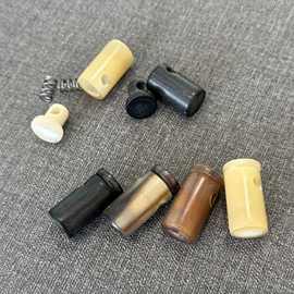 真牛角单孔弹簧扣 圆柱型天然牛角弹力绳卡扣 调节扣 牛角猪鼻扣