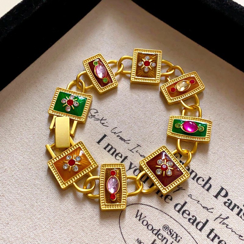 Collar de resina geométrica redonda medieval vintage lujo ligero nicho cerradura corte conjunto de joyería