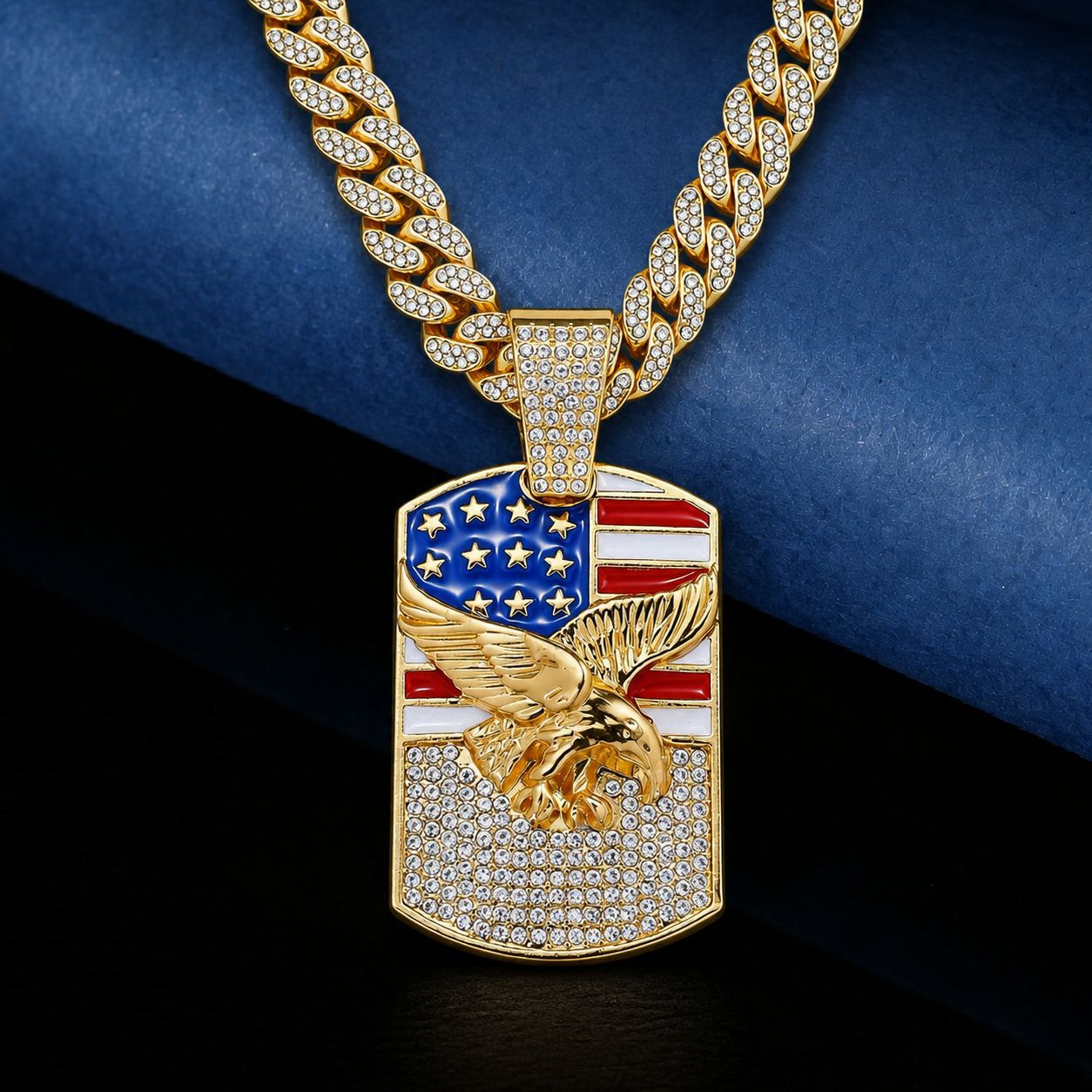 Europa y Estados Unidos Hip-hop Hip-hop Joyas de aleación con diamantes Bandera Colgante Águila Hombres Cadena Cuba