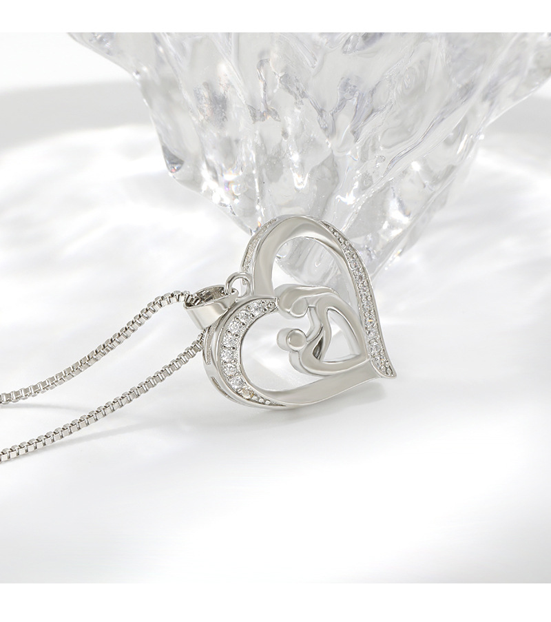 15g Weight Zircon Inlay Material Mama Simple Style Human Heart Shape Copper Zircon Pendant Necklace In Bulk