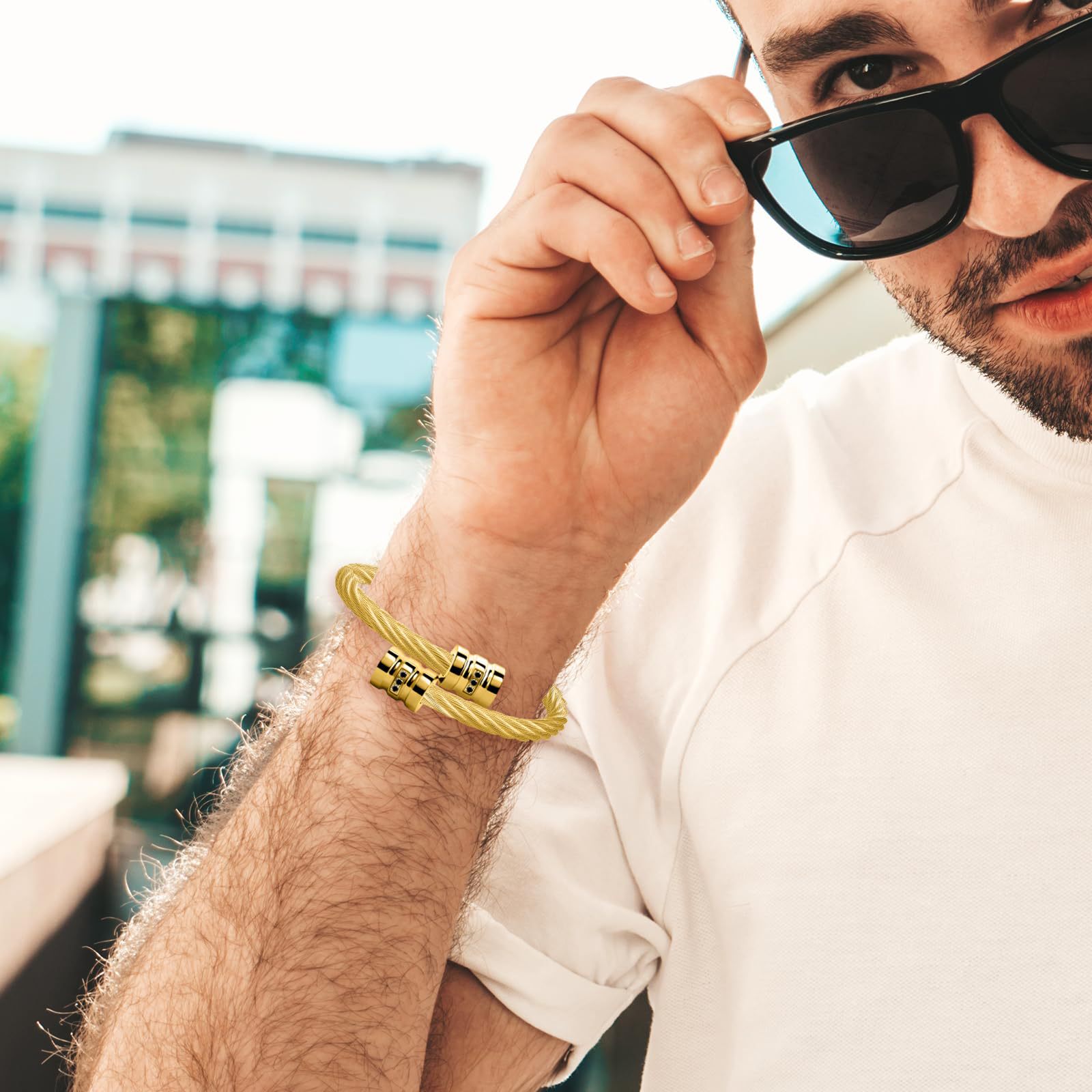 Bracciale in filo lucido con diamanti, design leggero di lusso, bracciale aperto in acciaio inossidabile elastico al titanio, geometrico e_voghion.com