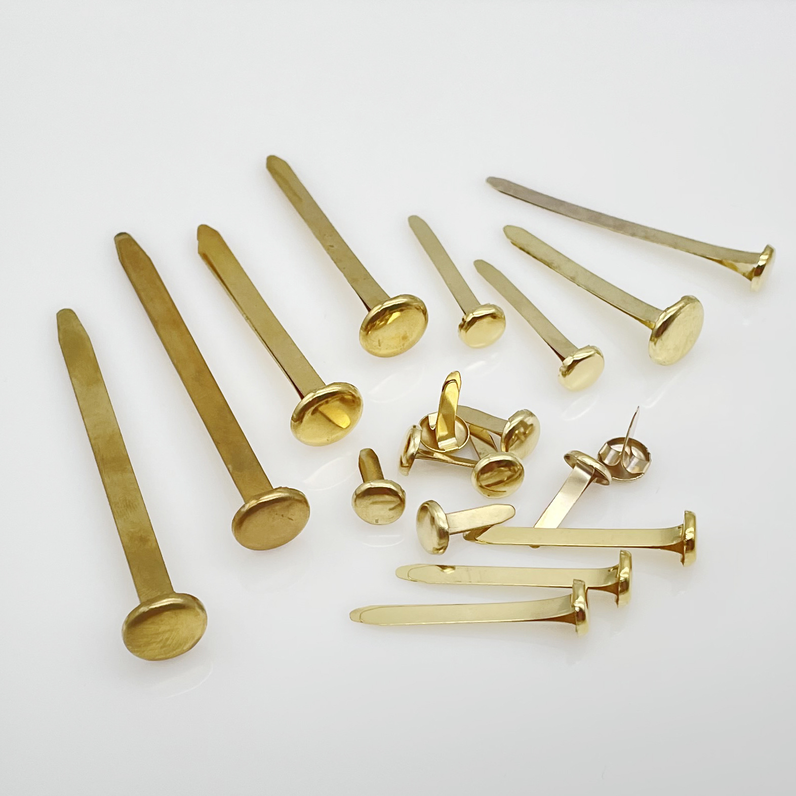 金色两脚钉8*15mm 过检双脚钉 出口欧美 儿童DIT金属两脚钉羊角钉-阿里巴巴
