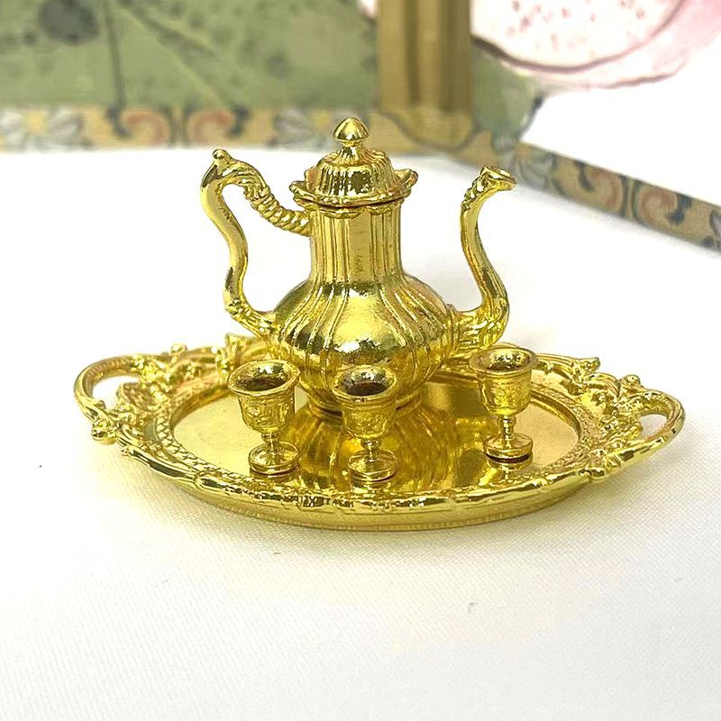 황금 타원형 접시 + 찻주전자