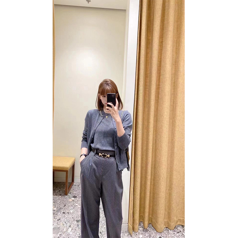 英杰2024M家秋冬新款简约单排扣钉钻针织开衫背心两件套女240223