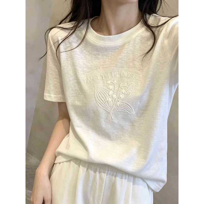 So Awesome~ White Design-Inspired Floral Embroidery Short-Sleeve T-Shirt for Women, Loose Fit, Slimming, Simple and Versatile Top So Awesome~ White Design-Inspired Floral Embroidery Short-Sleeve T-Shirt for Women, Loose Fit, Slimming, Simple and Versatile Top