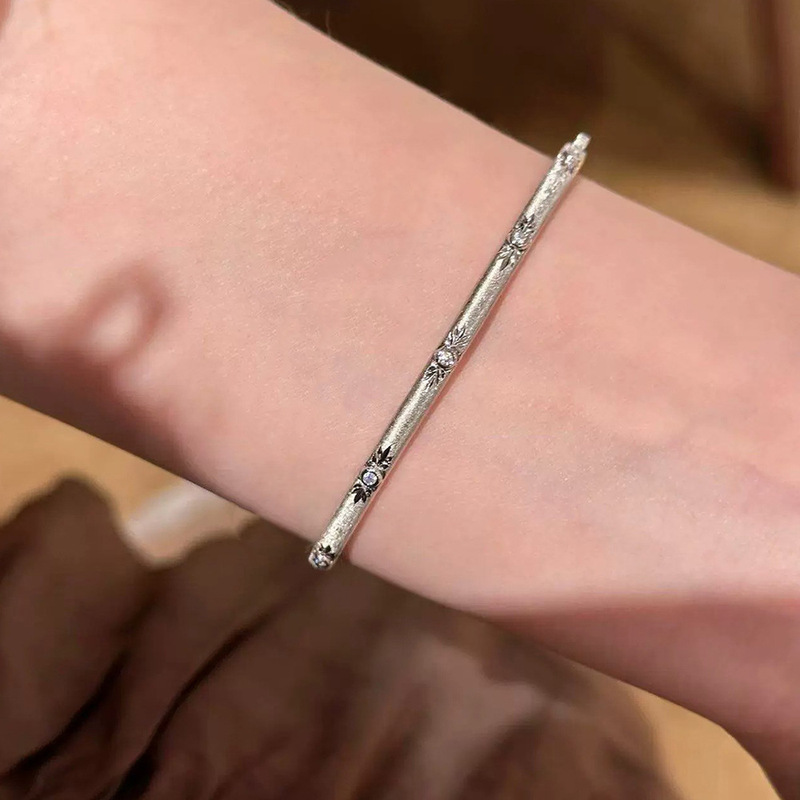 Silver Full Diamond Brushed Six-Pointed Star Cloud Bracelet 2026 New Model Light Luxury Exquisite Retro Style Bracelet Custom-Made Silver Full Diamond Brushed Six-Pointed Star Cloud Bracelet 2026 New Model Light Luxury Exquisite Retro Style Bracelet Custom-Made