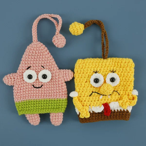 Cartoon creative hand-woven Paida star key case sponge baby wool crocheted key protective case finished product