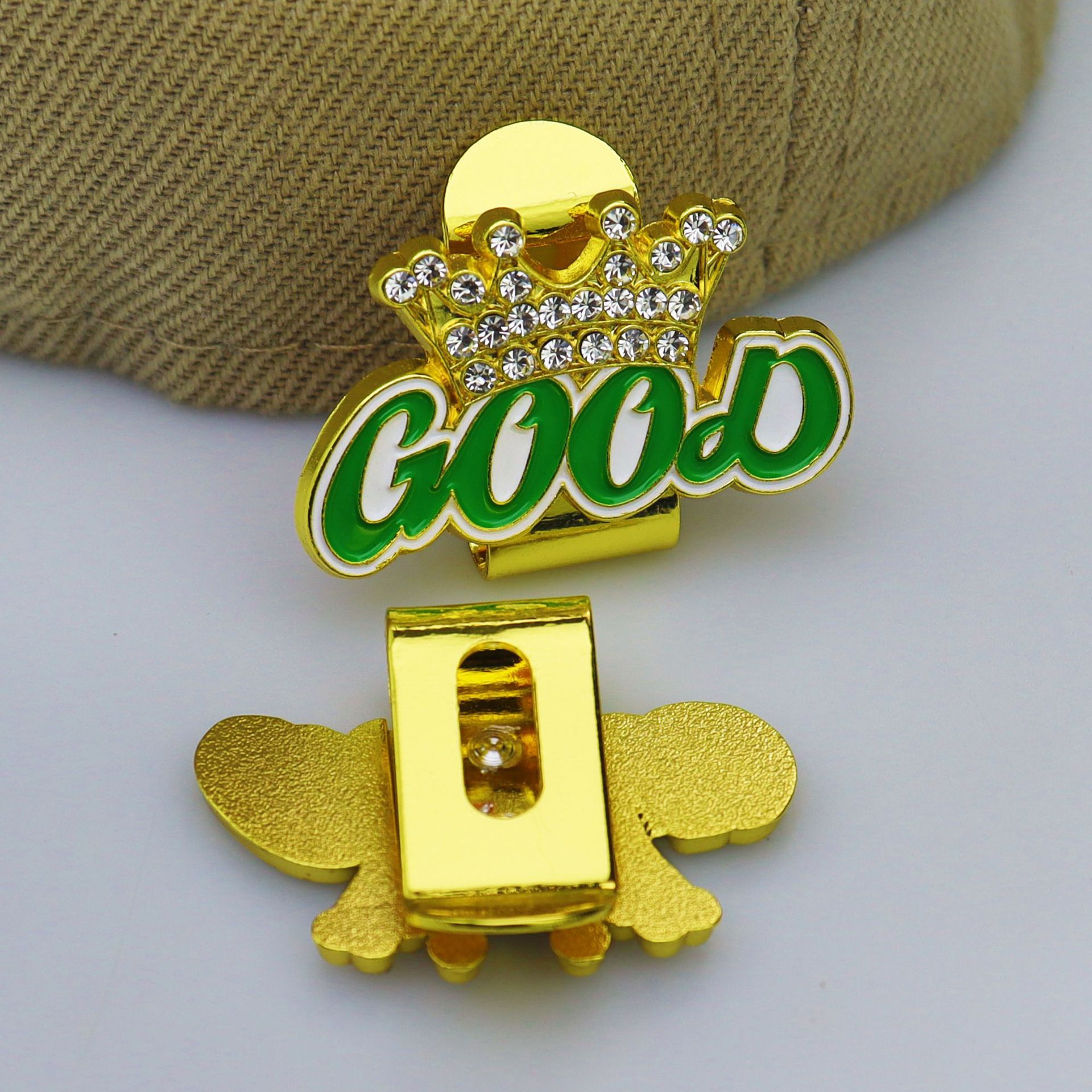 Unisex Gender Cute Pin Human Cartoon Alloy Iron Unisex Metal Hat Clip
