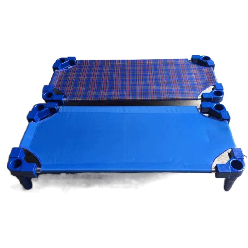 Детский сад Пластиковая холщовая кровать Детская кровать Раннее образование Класс обеденного перерыва Детская кровать Наборная кровать Кровать Ткань Кровать