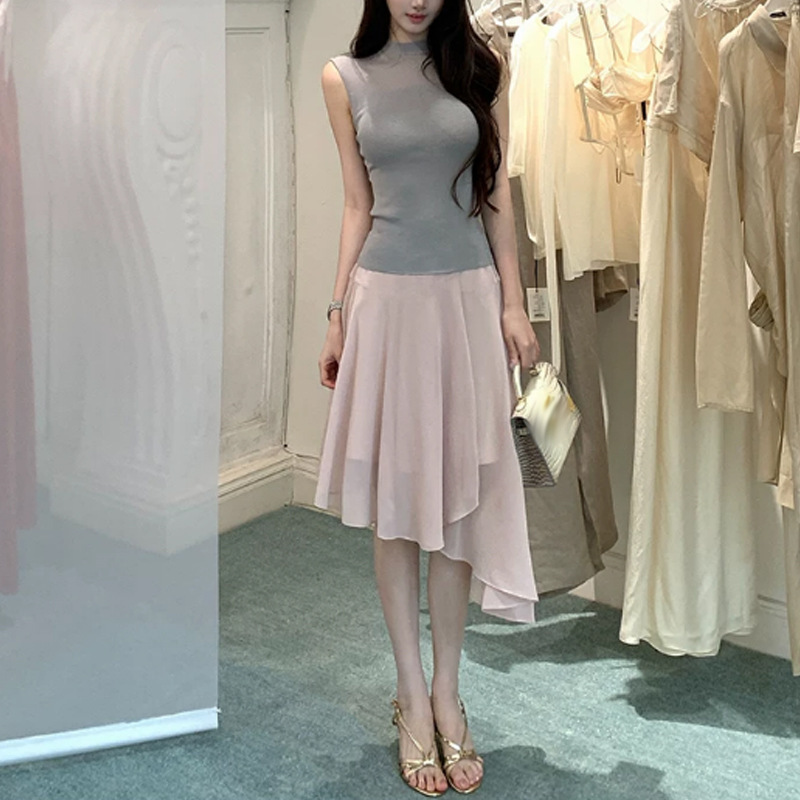 Elegant French-Style "Light Makeup Look" Korean-Style Women's Summer Outfit: Slim-Fit Knit Top + Chiffon Skirt Two-Piece Set Elegant French-Style "Light Makeup Look" Korean-Style Women's Summer Outfit: Slim-Fit Knit Top + Chiffon Skirt Two-Piece Set