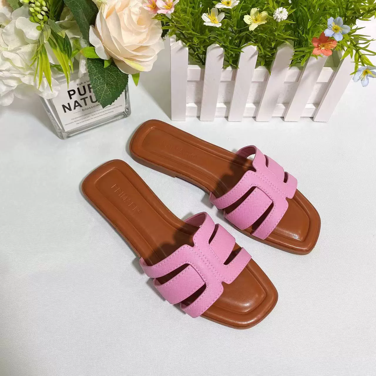 Оригинальный заказ производителя 2025 Европейский и американский оригинальный бренд новые тапочки sandals трансграничная электронной коммерции 2025