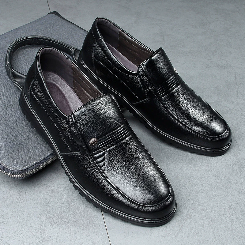 Мужская обувь на мягкой подошве, кожаная обувь из натуральной кожи, весеннее мужское Деловое платье без шнуровки, повседневная обувь для папы среднего возраста