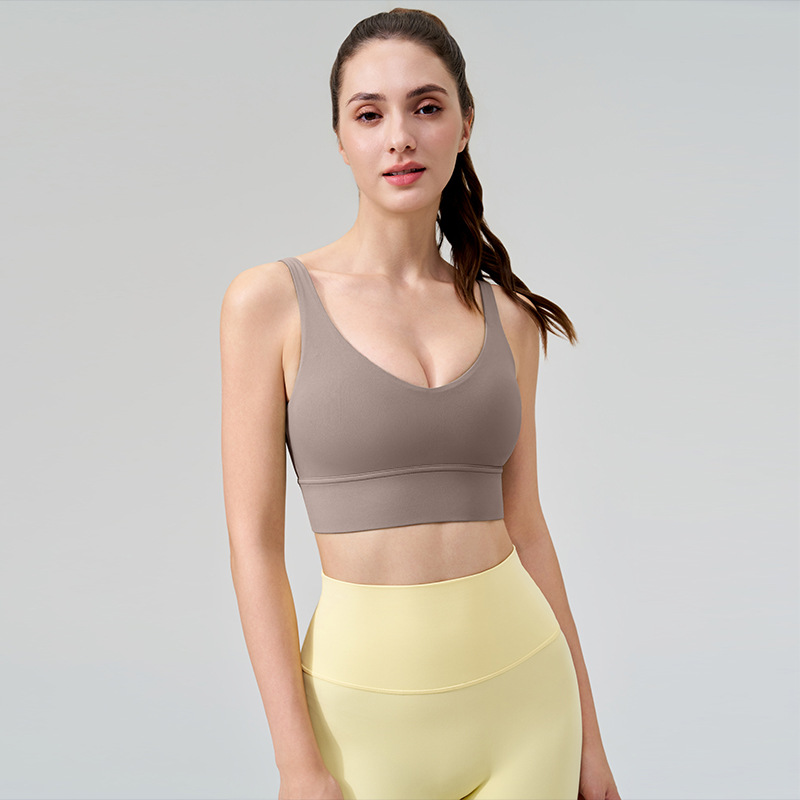 La nueva ropa interior deportiva a prueba de golpes transfronteriza para mujeres se reúne profundamente V fitness hermosa espalda desnuda con almohadilla para el pecho sujetador de yoga sin costuras