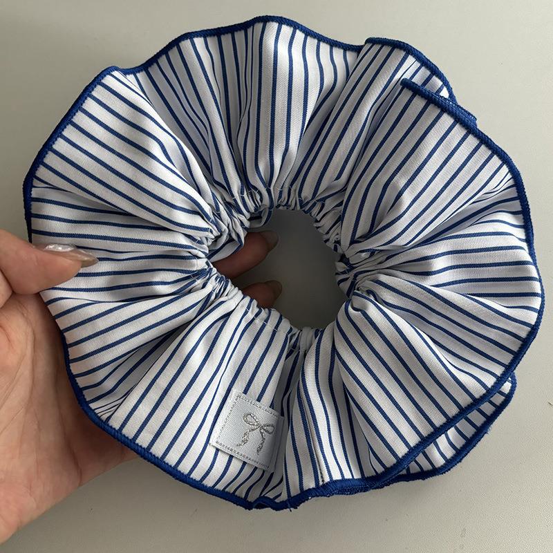 파란색과 흰색 줄무늬