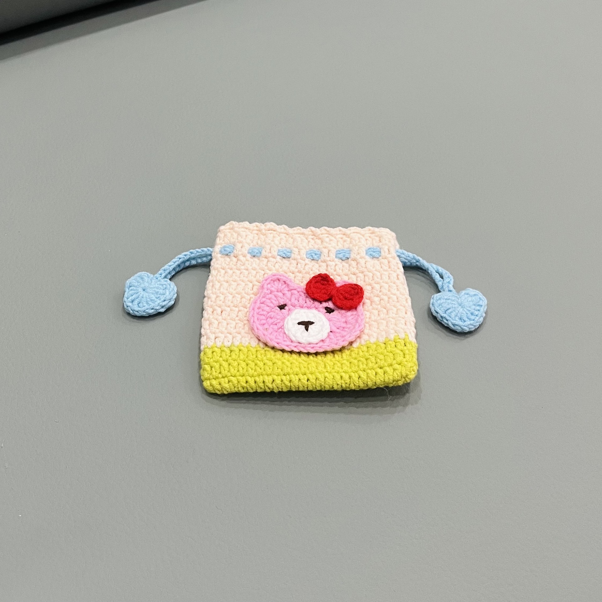 Cabeza de gato con lazo 9.5x9 cm