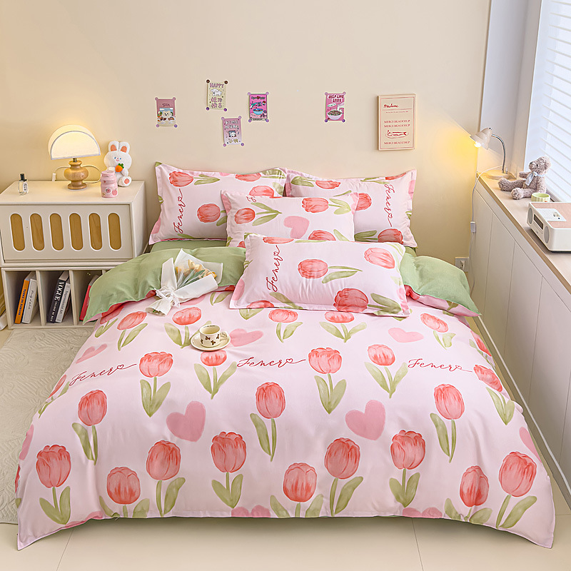 튤립이 피어난다