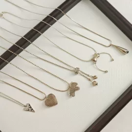 耳环;项链;戒指