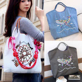 鲸鱼刺绣帆布袋手提袋包包女休闲单肩包斜挎托特包大容量包潮