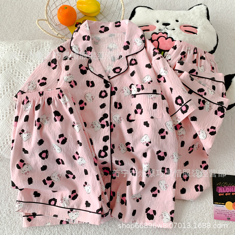 Pajamas de tres piezas de torta de oso para mujeres de verano, pantalones de manga corta, nubes de algodón adorable, viento en 2025 nueva ropa para el hogar
