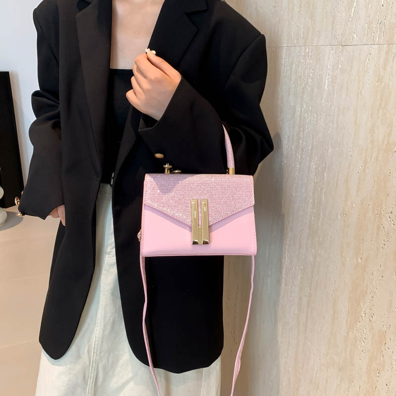 Bag niche design 2024 new bags, fashionable trendy one shoulder small square bag, casual and western-style crossbody bag_voghion.com