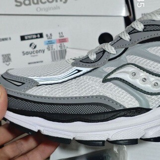 Cross-Border Saucony Progrid Omni9 Outdoor Running Shoes Shock-Absorbing and Wear-Resistant Jogging Shoes Cross-Border Saucony Progrid Omni9 Outdoor Running Shoes Shock-Absorbing and Wear-Resistant Jogging Shoes