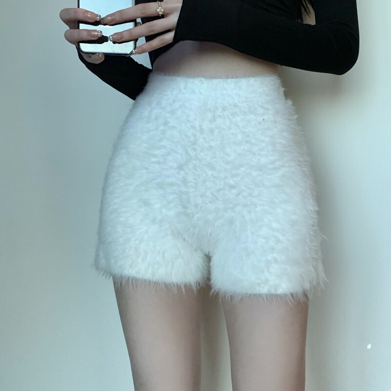 Autumn 2023 New Fashion Sweet Western Style Solid Color High Waist Knitted Plush Shorts Women's Simple Leggings