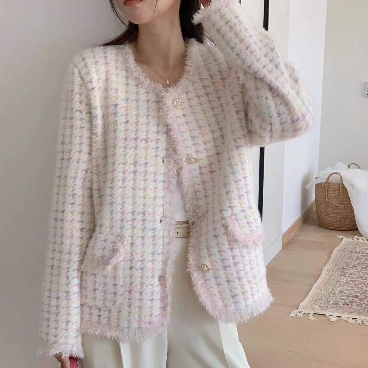 El otoño y el invierno Nuevo suéter de punto de las mujeres de pata de gallo de imitación de visón de terciopelo suelta estilo Chanel abrigo del todo-fósforo
