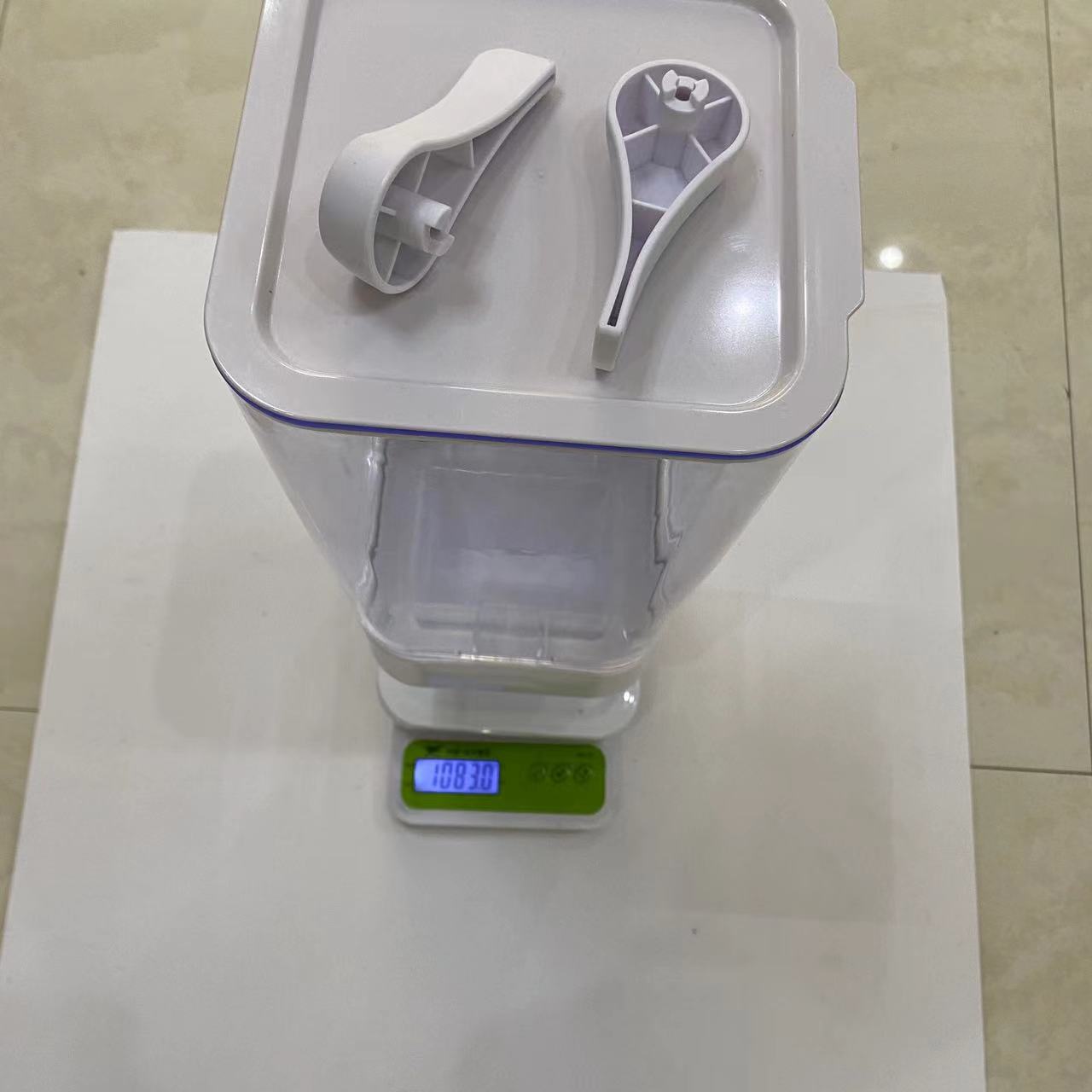 Cereal Dispenser 6