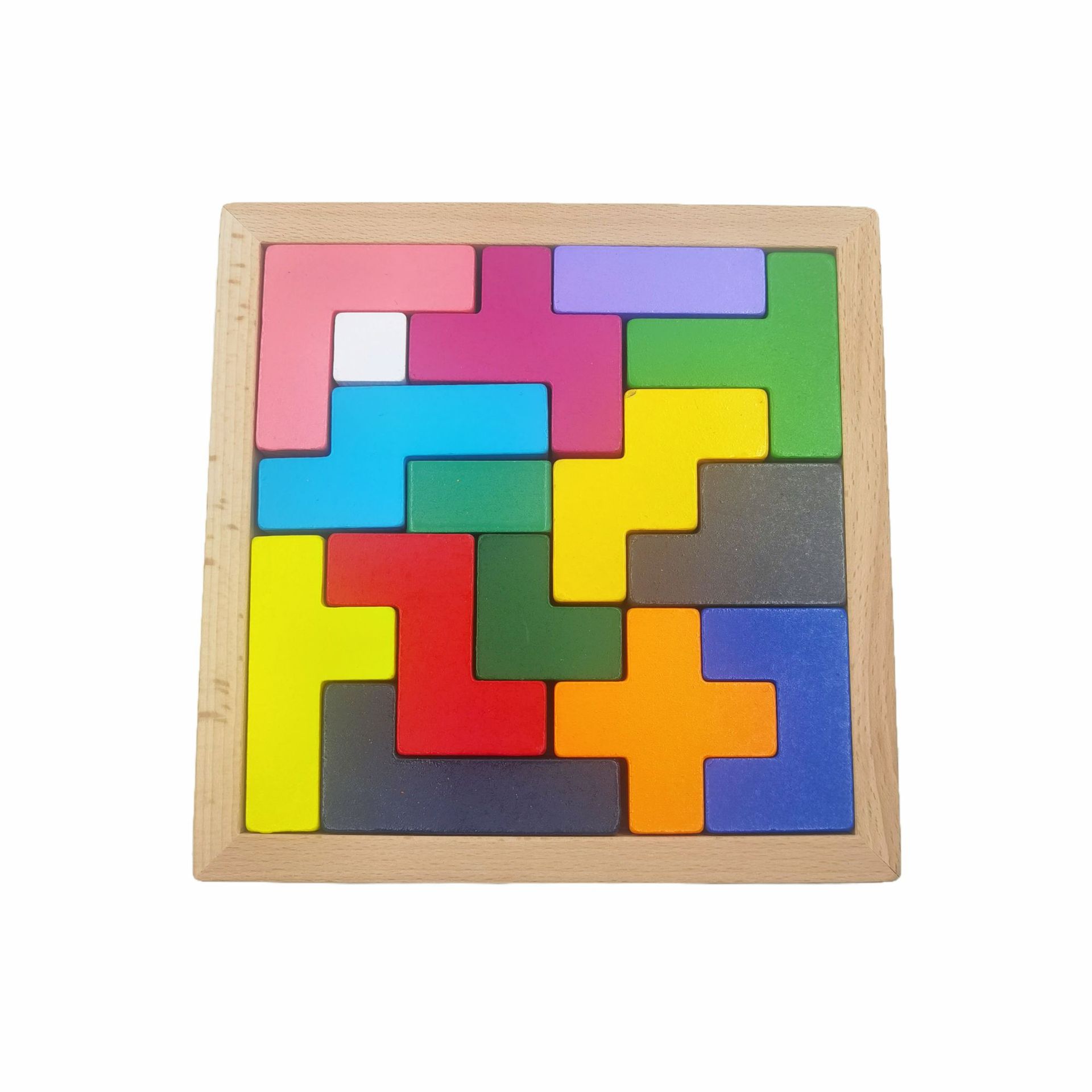 ジグソーパズルの子供の知育玩具の木の頭を痛めて木を積み上げます。