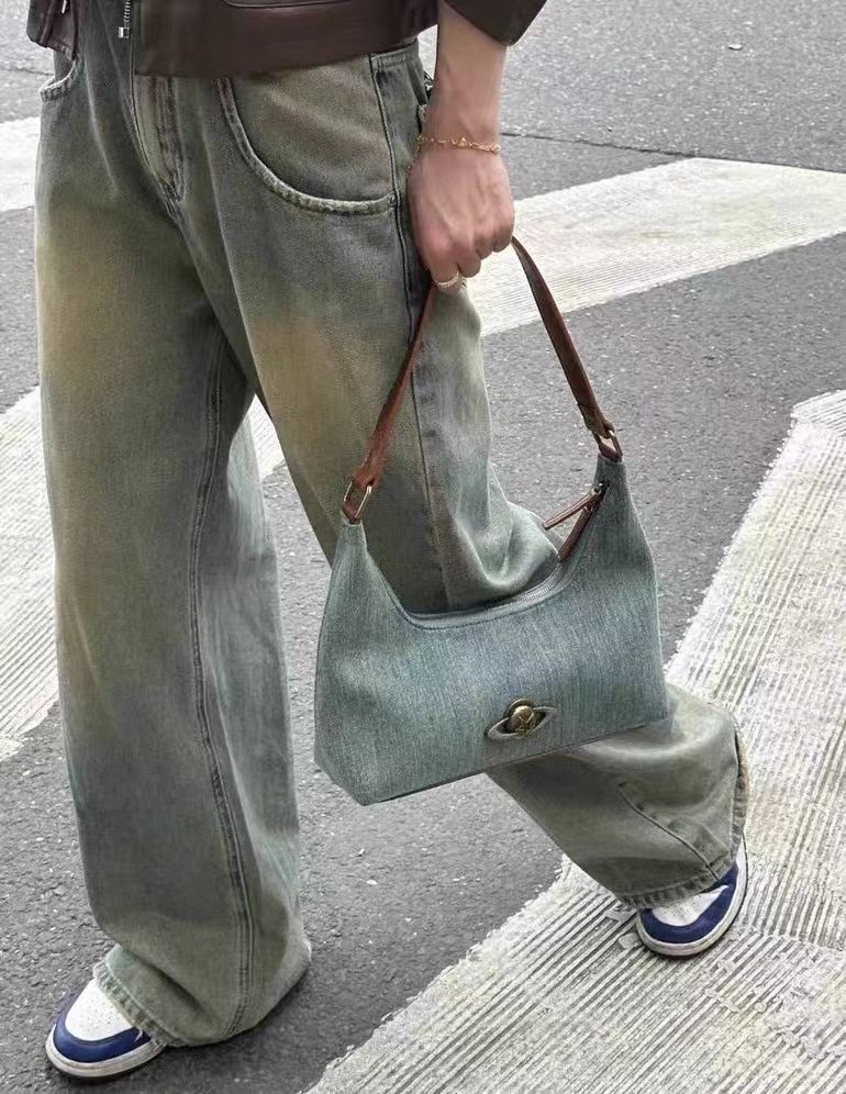 2024 Herbst und Winter Neue Unterarmtasche Wandering Planet Umhängetasche Vielseitige Handtasche Nischen-Denim-Unterarmtasche Großhandel_voghion.com