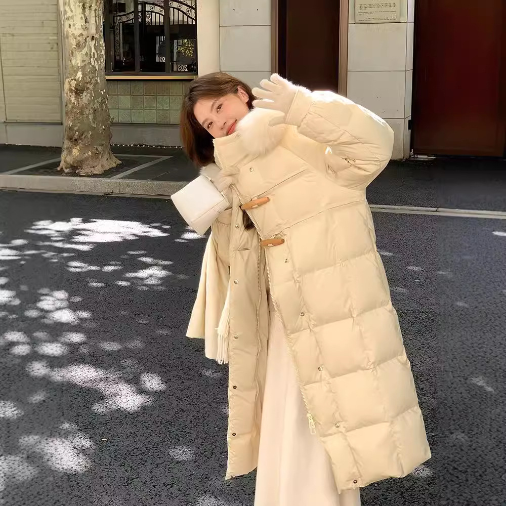 网红同款2025羽绒服女长款时尚甜美连帽加厚白鸭绒大毛领保暖外套