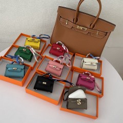 ミニロングケリーバッグペンダントかわいいヘッドフォンバッグハイエンドレザークリエイティブ車のキーホルダーペンダントn