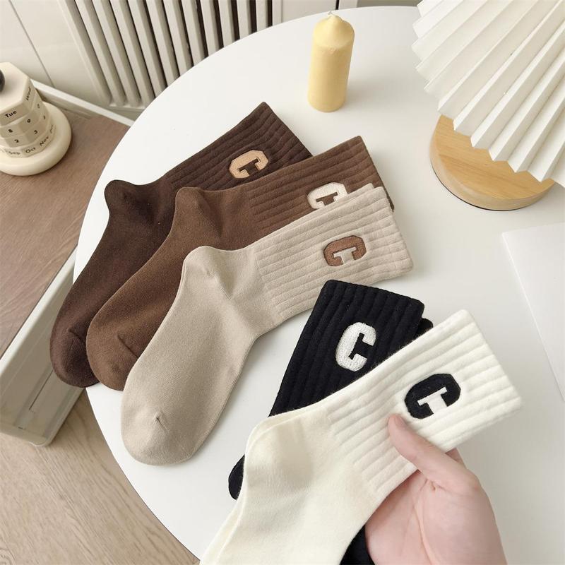 Autumn and Winter solid color socks men's and women's cotton popular letters large C sweat-absorbent deodorant student I Sports mid-calf socks Zhuji factory Autumn and Winter solid color socks men's and women's cotton popular letters large C sweat-absorbent deodorant student I Sports mid-calf socks Zhuji factory