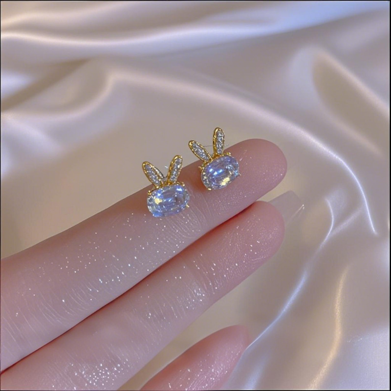 Small design cute rabbit with zircon