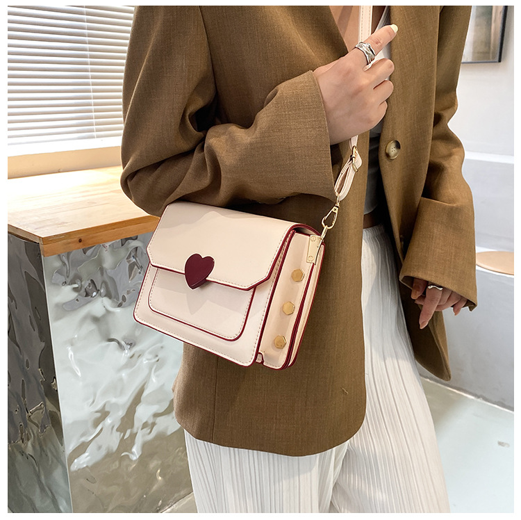 448g Weight Magnetic Buckle Closure Type Single Shoulder Strap Strap Type Crossbody Bag Bags Type Shopping Occasion Pu Leather Material Solid Color Pattern All Seasons Season Women's Gender Streetwear Style Square Shape Medium Size Women's Medium Pu Leather Heart Shape Solid Color Streetwear Square Magnetic Buckle Crossbody Bag 3