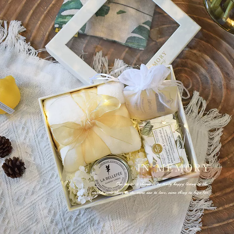 结婚伴娘伴手礼盒子套装婚礼回礼天地盖礼品盒空高级感生日礼物盒