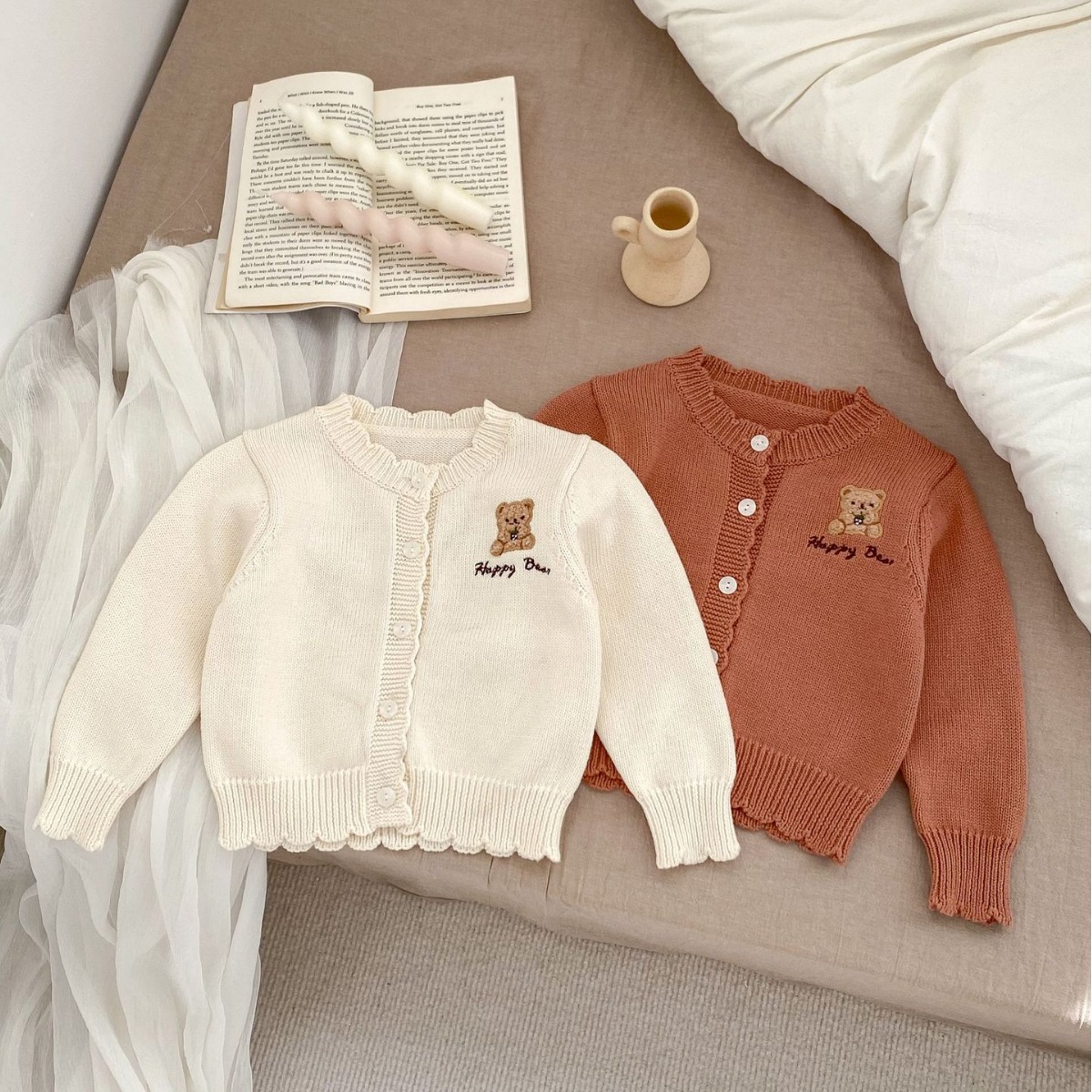 Cárdigan de Punto para Bebés Primavera 2025, para Niños y Niñas, Suéter con Bordado de Oso, Chaqueta Versátil de Manga Larga