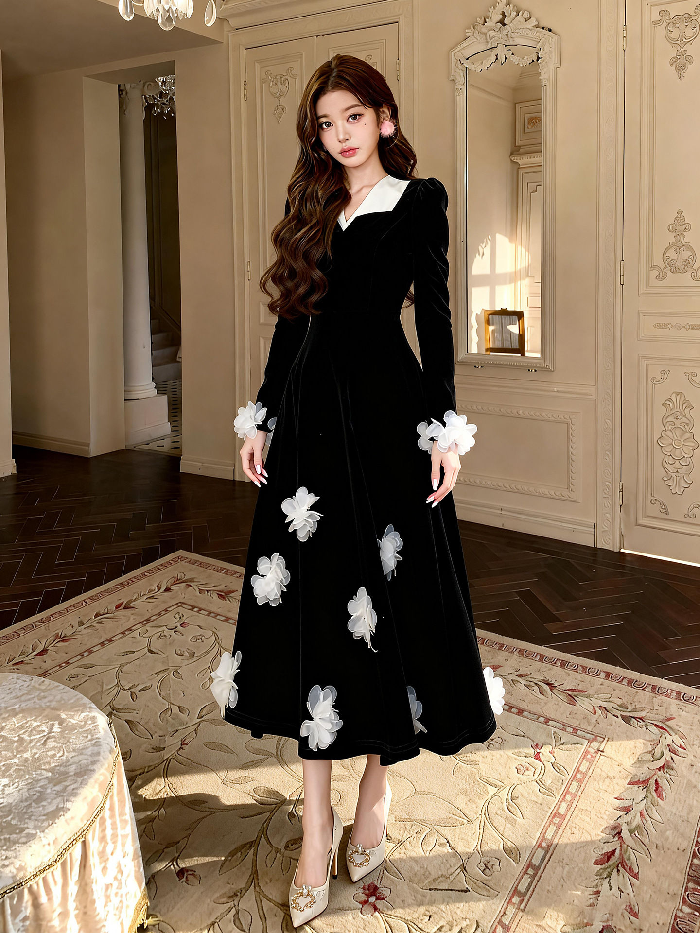 Đầm nhung V cổ thắt eo phong cách Hepburn hoa nổi 3D cổ điển thanh lịch — đen