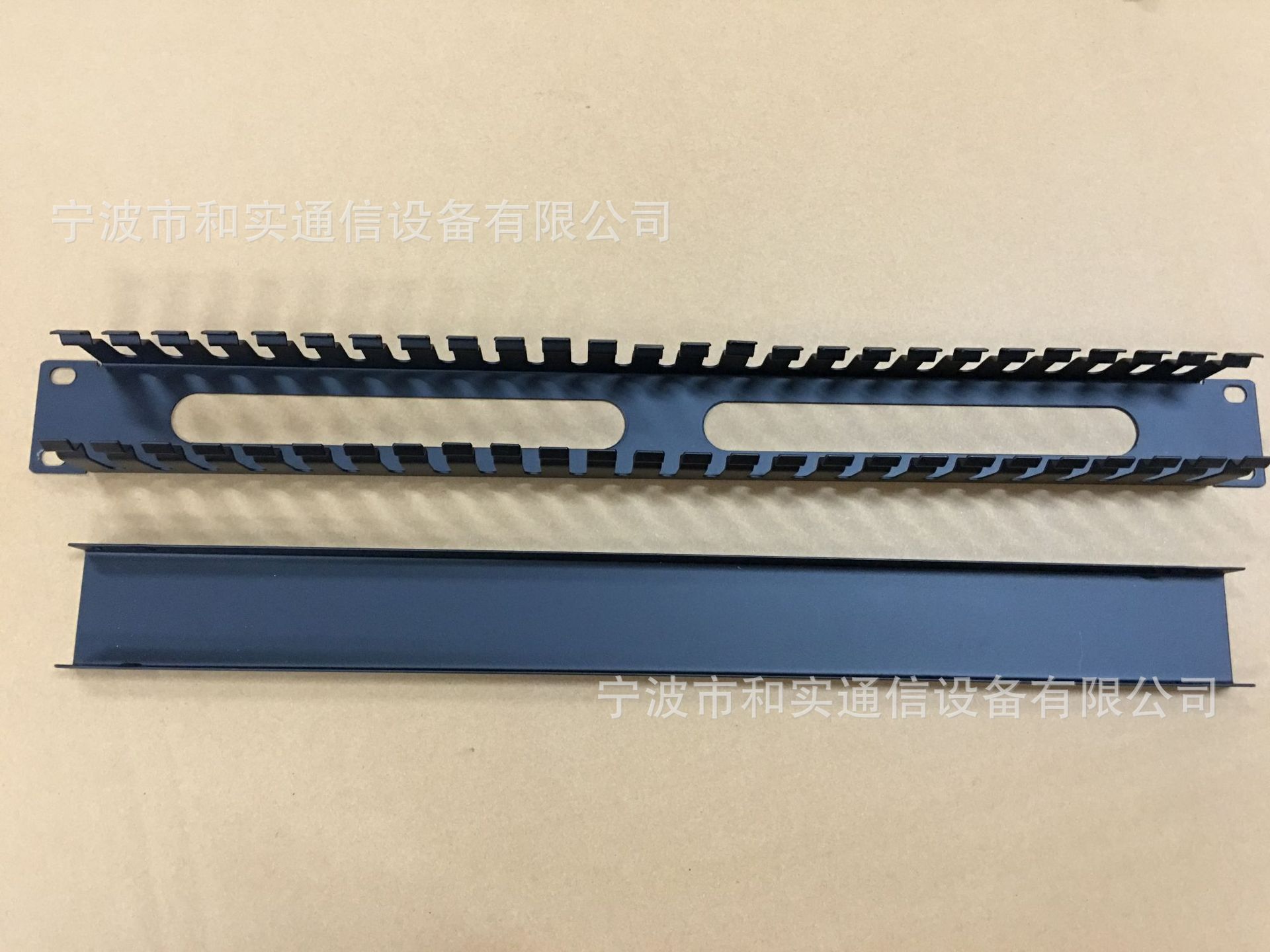 机架式1U19英寸24档金属理线器网络线理线架机柜48口电话走线槽-阿里巴巴